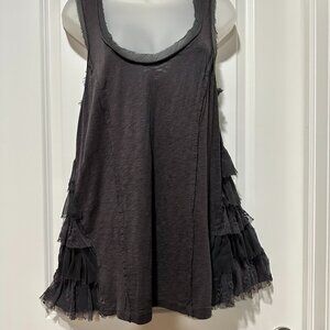 Anthropologie Lilka Charcoal Gray Tank w/Ruffled Sides, Size M (NWOT)